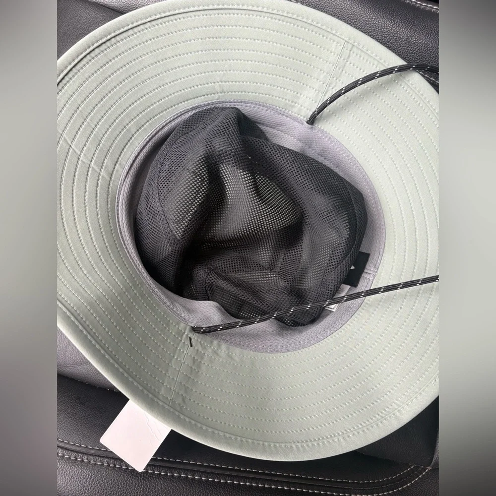 Adidas UNISEX UTILITY 3.0 BOONIE. SILVER GREEN/BLACK/WHITE. NEW. - Picture 5 of 5